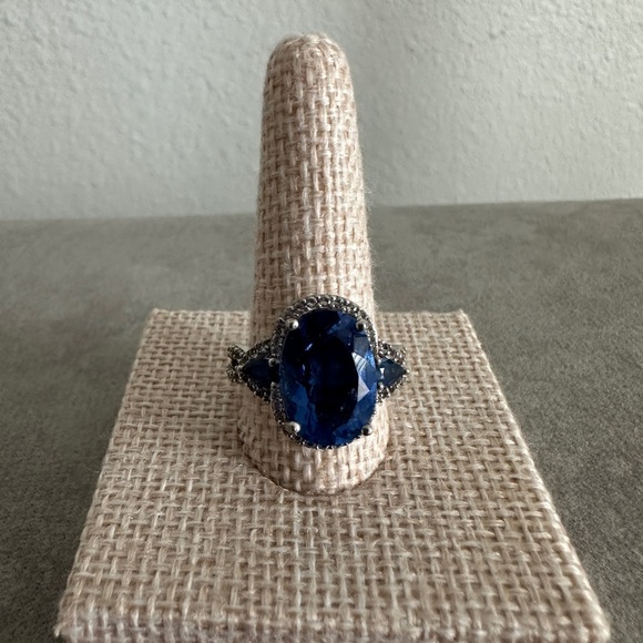 Color Change Florite Ring 6.79ct by Colleen Lopez - Picture 3 of 15